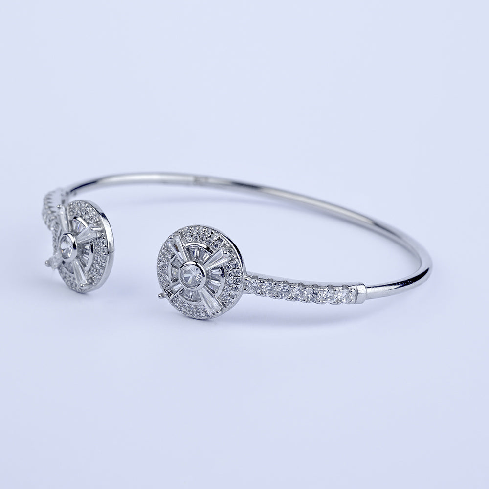 Round Shape Diamond Unique Design Bracelet